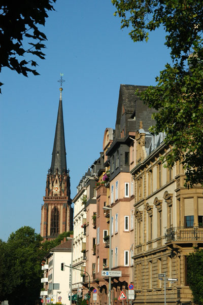 Sachsenhäuser Ufer