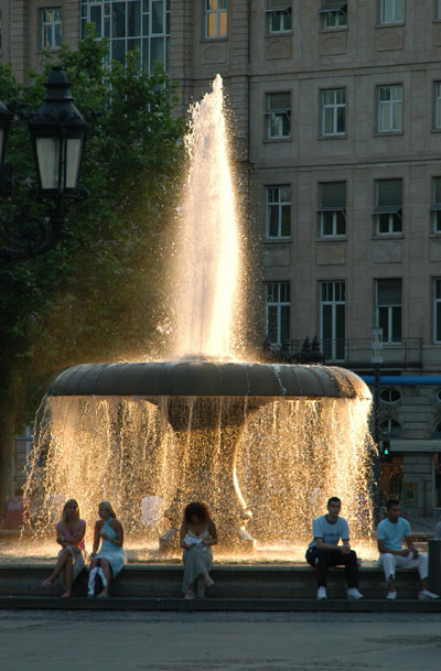 Opernplatz Fountain, Frankfurt