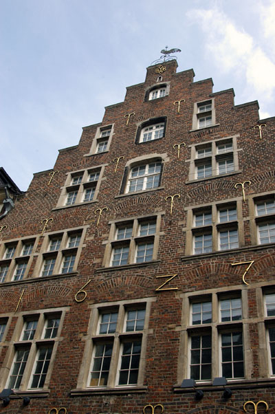 An old 1627 brick building, Flingerstrae 36