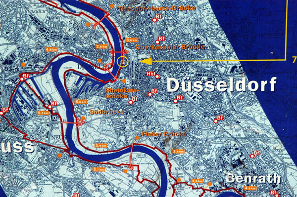 Map showing bicycle paths along the Rhine at Dsseldorf
