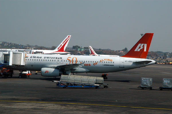 Indian Airlines Airbus 320 VT-ESL