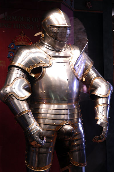 Foot combat armour of King Henry VIII, 1540