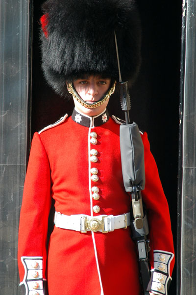 Jewel House guard, Tower of London