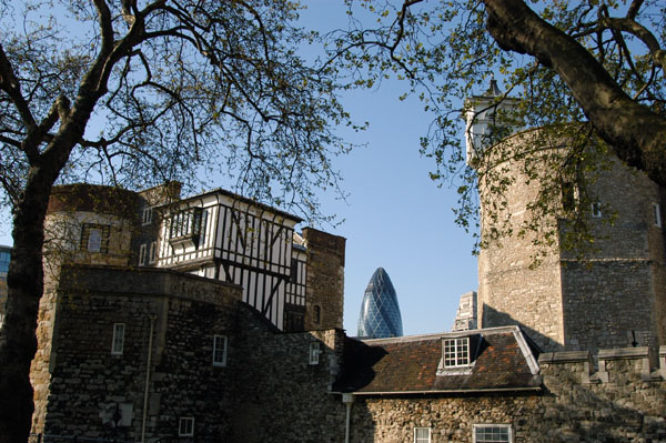 Bell Tower and Byward Tower, Tower of London