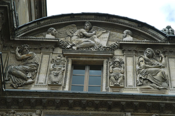 Façade detail of the Sully Pavilion from the Cour Carrée