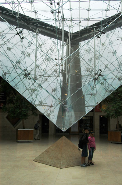 Inverted Pyramid in Galeries du Carrousel underground gallery