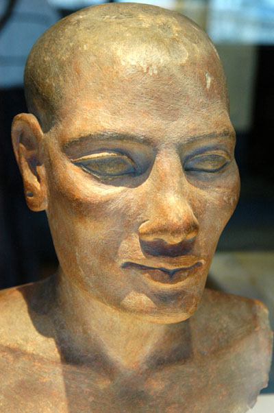 The god Amon protects Tutankhamon, 1336-1327 BC