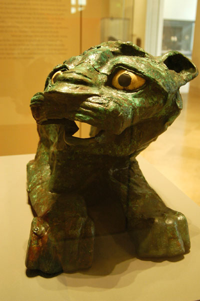 Statue of a lion, Mesopotamian