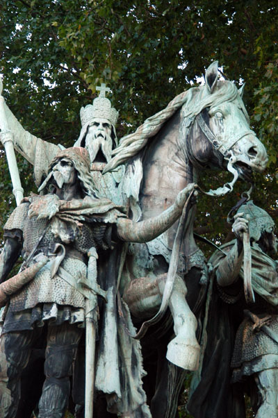 Charlemagne with Roland and Oliver by Notre Dame