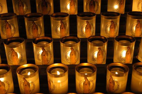 Notre Dame candles