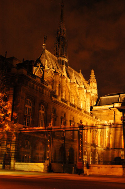 Ste. Chapelle at night