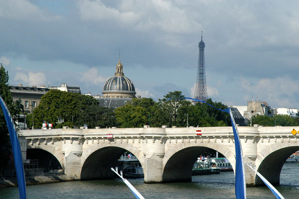 Pont Neuf, which leads to Ile de la Cité dates from 1578