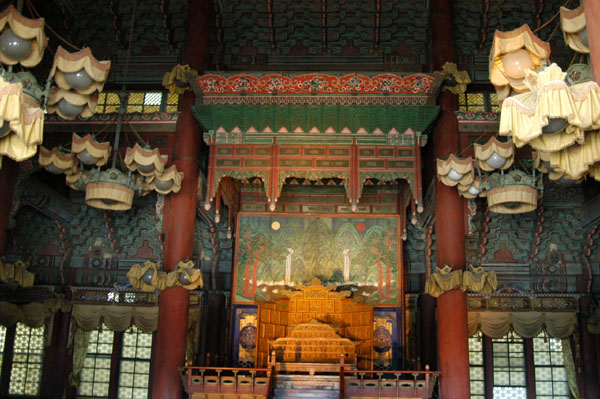Throne of the Korean king, Injeongjeon Hall