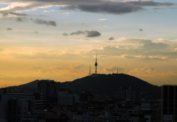 Seoul Tower seen from the Renaissance Hotel