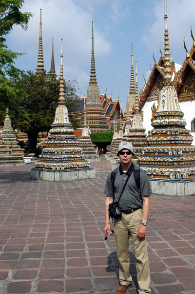 Roy at Wat Pho