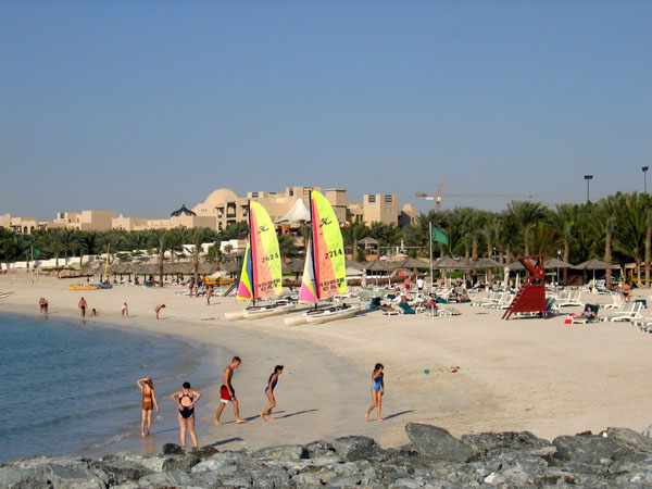 Beach of Le Meridien Mina Seyahi