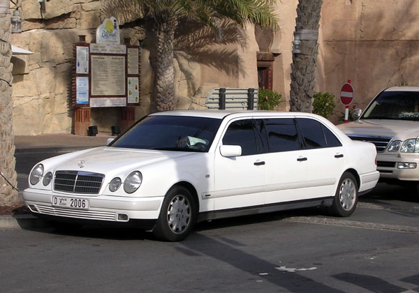 Stretch Mercedes, Dubai