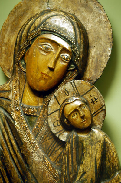 Wooden icon Mary and baby Jesus
