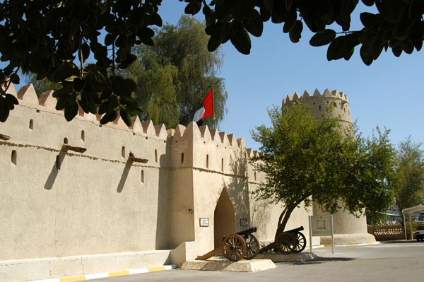 Sultan Fort was built in 1910 by Sheikh Sultan bin Zayed
