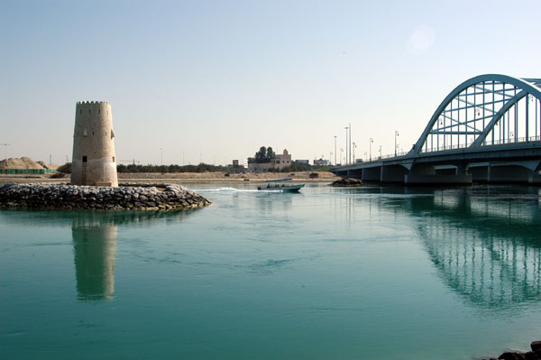 Al Maqtaa Fort and Bridge to Abu Dhabi island