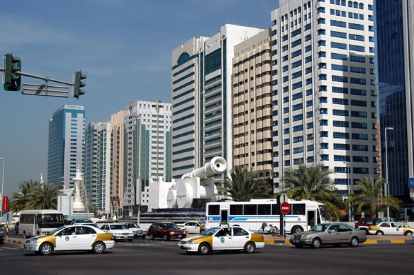 Skeikh Rashid bin Saeed al-Maktoum Street, Abu Dhabi