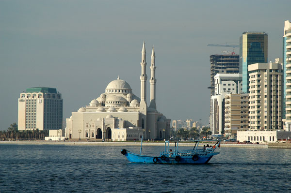 Dhow on Khor Khalid with the Istanbul-style Al Noor Mosque