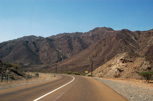 The road from the coast into the Madhah enclave, Omani territory totally surrounded by the UAE