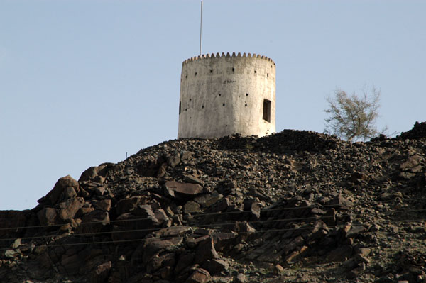 White-washed Omani watchtower, Madhah enclave