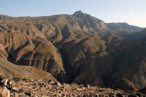 Jebel Qihwi is 1792 m and is accessable by a 3 hour hike