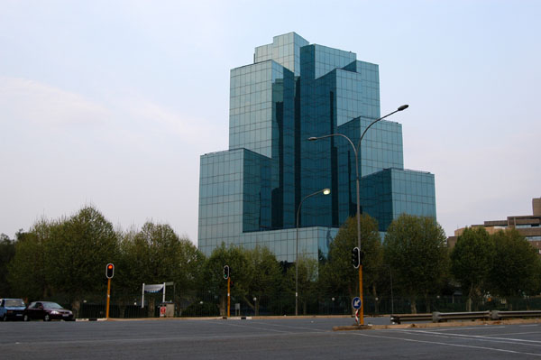 Barry Hertzog Straat, west of downtown Jo'burg