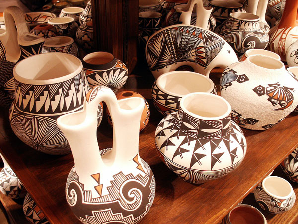 Navajo pottery, Cameron, AZ