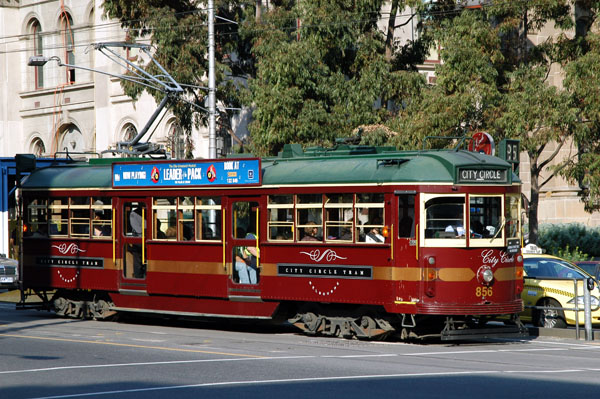 Old Melbourne City Circle Tram, La Trobe Street