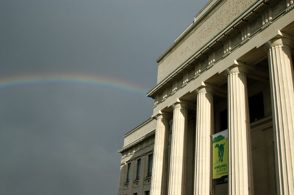Rainbow with the Auckland Museum