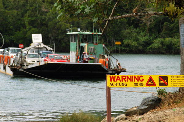 Daintree River cable ferry and crocodile warning