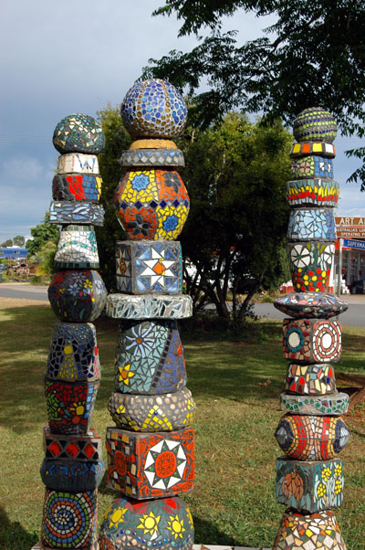 Mosaic pillars, Malanda