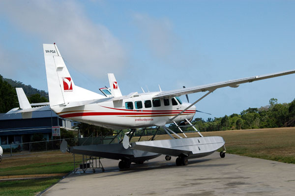 Air Whitsunday Cessna 208 Caravan, VH-PGA on amphibious floats