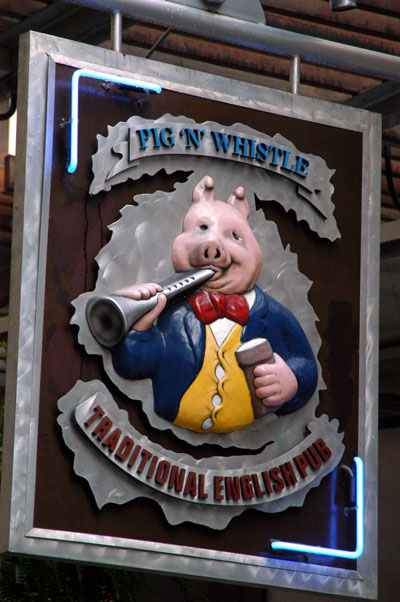 Pig & Whistle Traditional English Pub