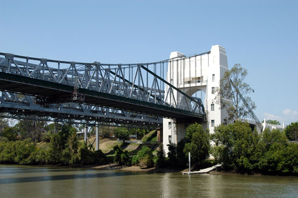 Walter Taylor Bridge between Indooroopilly and Chelmer, Brisbane River