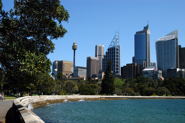 Sydney and the Botanic Garden promenade