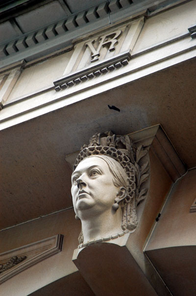 Queen Victoria's head, Department of Lands