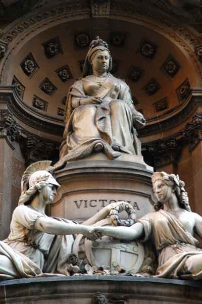 Queen Victoria on the Old Martin Place Post Office
