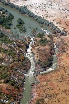 Epupa Falls (Angola left, Namibia right)