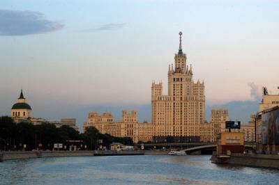 v3/93/329493/3/46566771.moscowjul05255.jpg