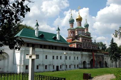 v3/93/329493/3/46632239.moscowjul05562.jpg