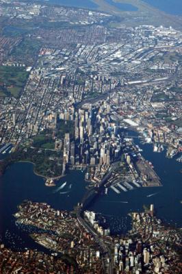 v3/93/329493/3/46633718.sydaklapr05281.jpg