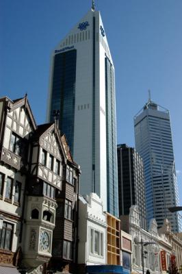 v3/93/329493/3/46882001.perjul05206.jpg