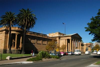 v3/93/329493/3/47440357.sydaklapr05723.jpg