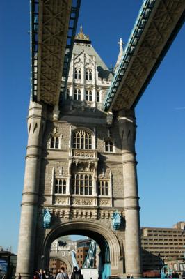 v3/93/329493/3/47579782.toweroflondon338.jpg