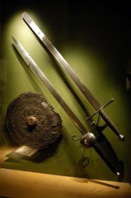 Large swords, Tower of London