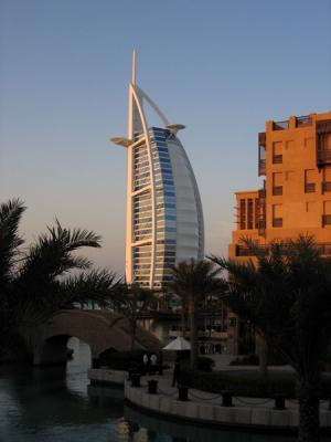 v3/93/329493/3/48391363.dubai1254.jpg